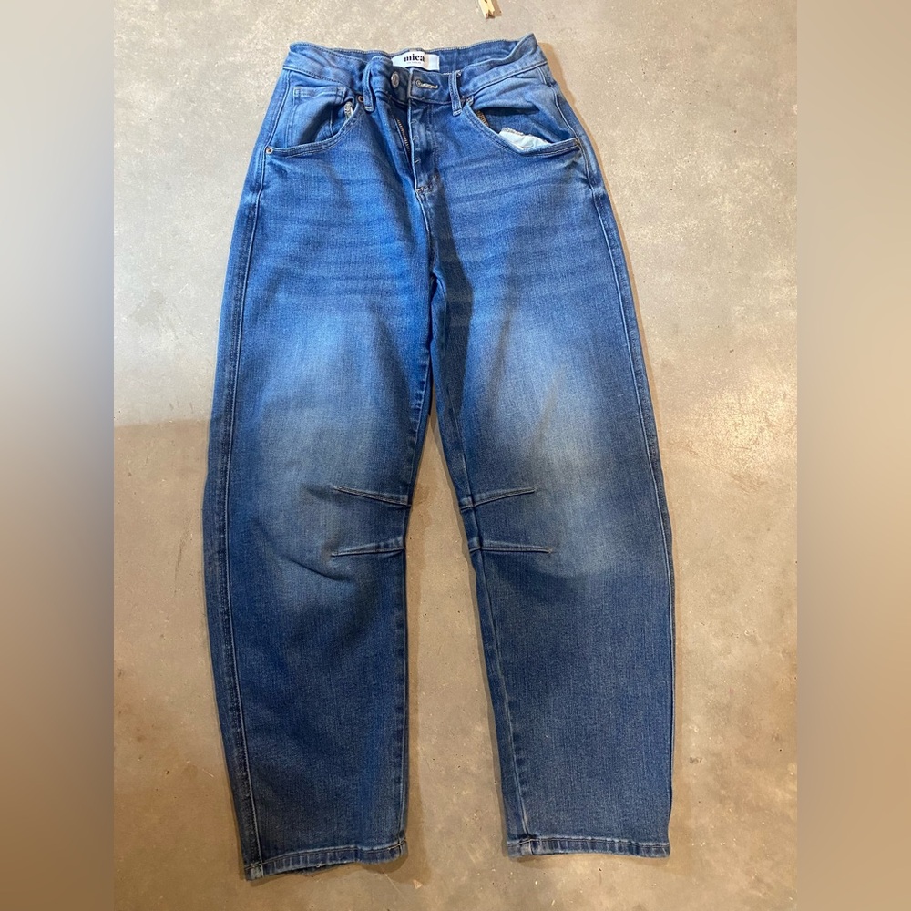 Stylish Women's Blue Flare Jeans